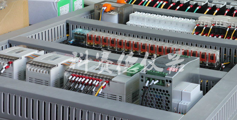 小型高低溫測(cè)試機(jī)電路